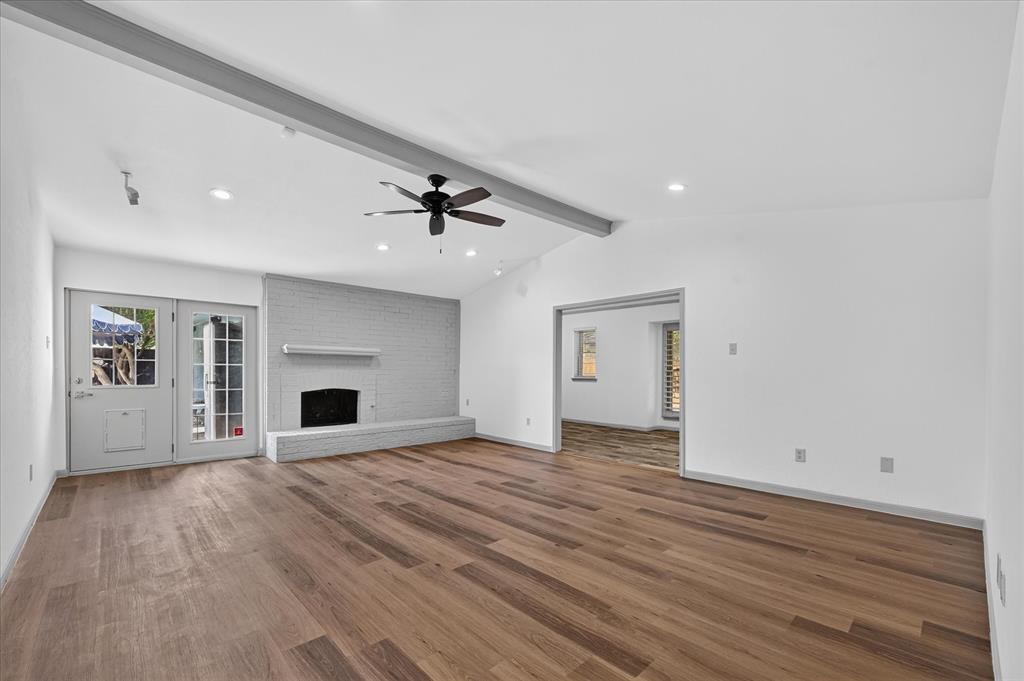 2516 Lawnview Drive, Carrollton, TX 75006