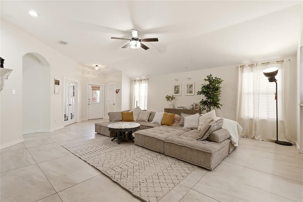 1132 Mount Olive Lane, Forney, TX 75126 1132 Mount Olive Lane, Forney, TX 75126