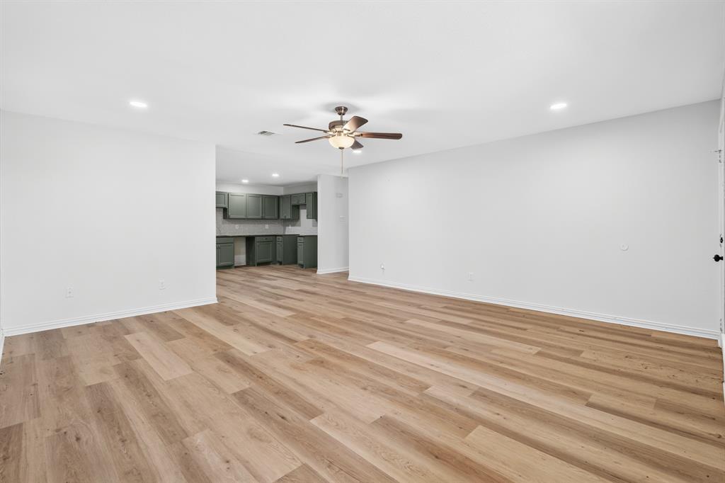 4920 S Peachtree Road, Balch Springs, TX 75180