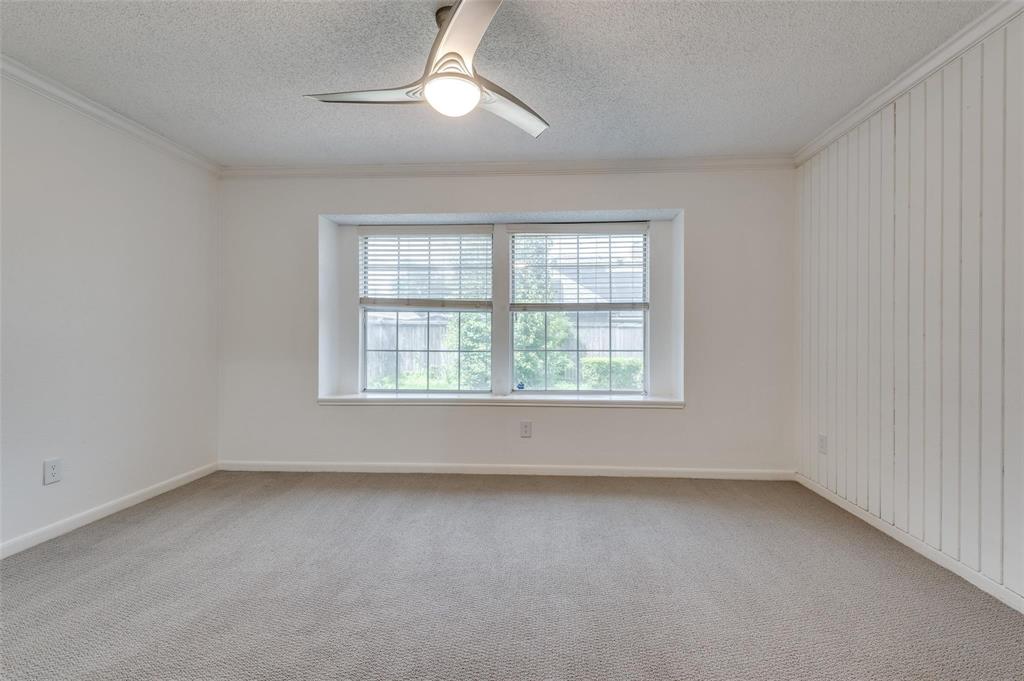 562 Mercer Street, Grand Prairie, TX 75052