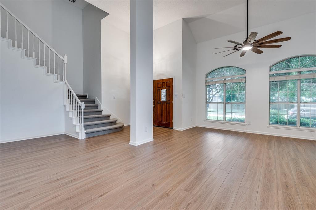 562 Mercer Street, Grand Prairie, TX 75052 562 Mercer Street, Grand Prairie, TX 75052