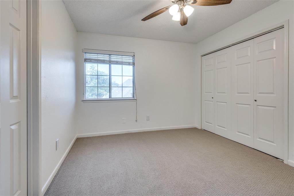 562 Mercer Street, Grand Prairie, TX 75052
