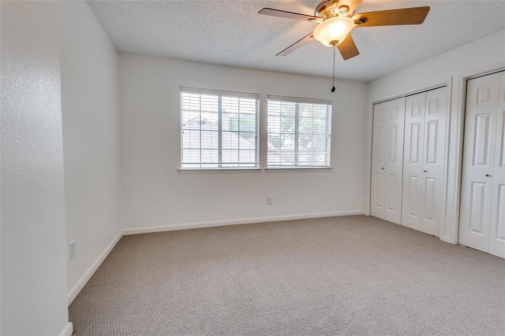 562 Mercer Street, Grand Prairie, TX 75052