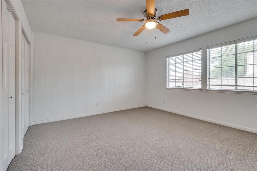 562 Mercer Street, Grand Prairie, TX 75052