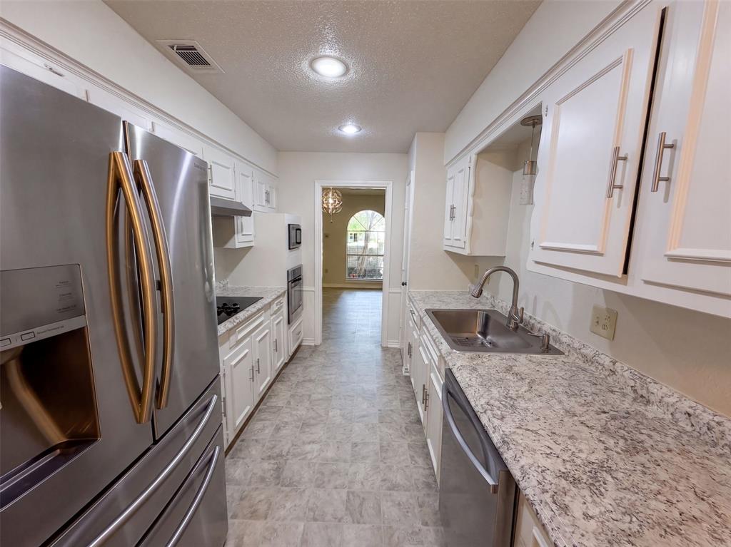 4824 Berridge Lane, Dallas, TX 75227