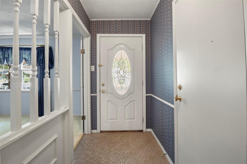 10636 Chesterton Drive, Dallas, TX 75238