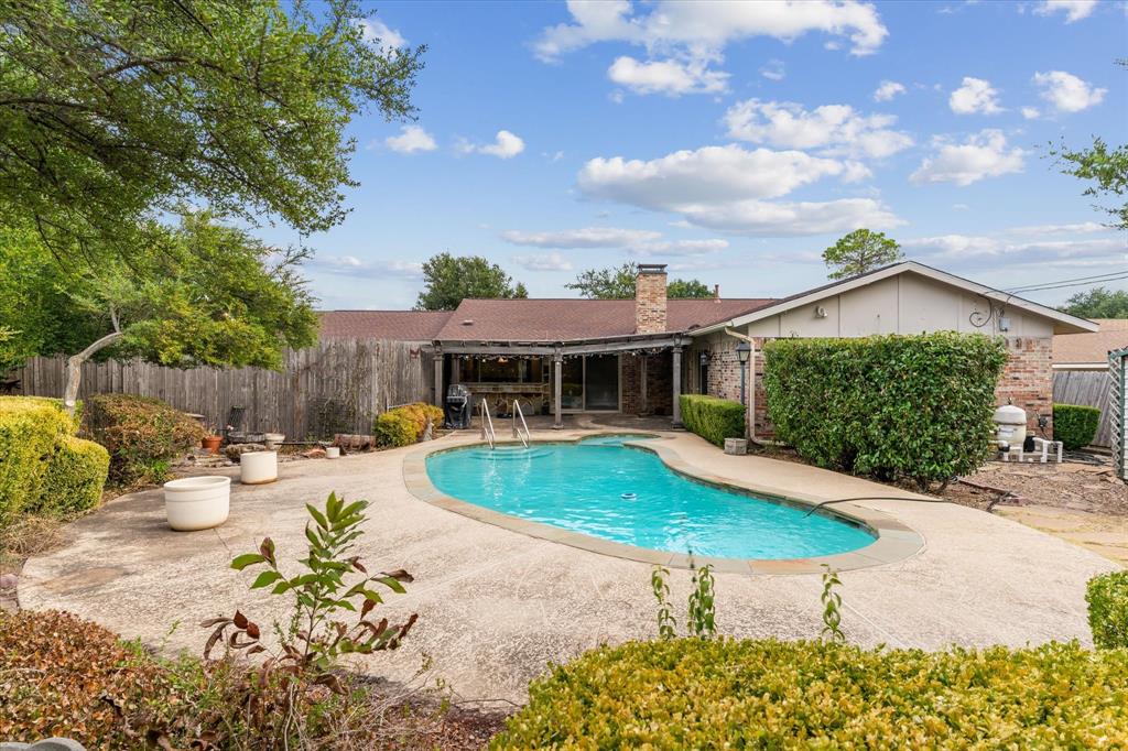 13121 Pennystone Drive, Farmers Branch, TX 75244