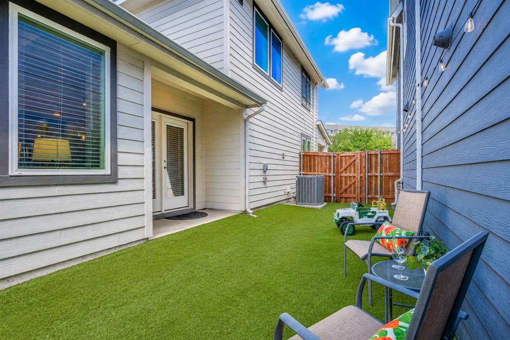 1520 Jackson Street, Carrollton, TX 75006