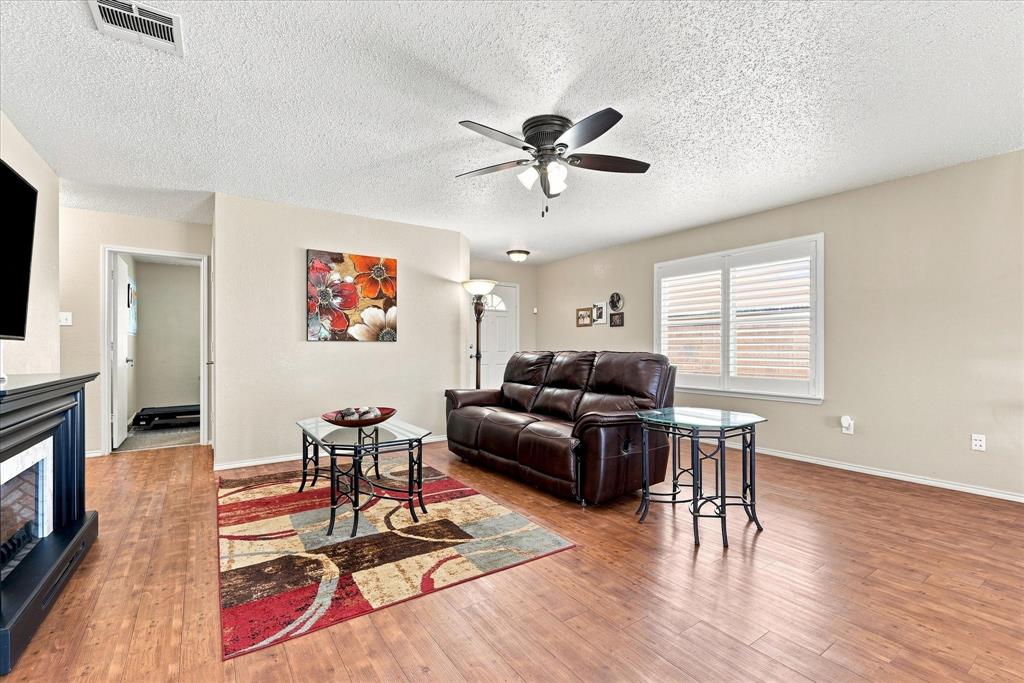 2036 Moonlight Trail, Heartland, TX 75126