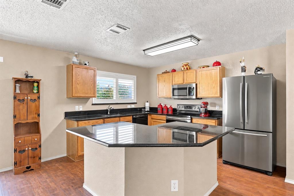 2036 Moonlight Trail, Heartland, TX 75126