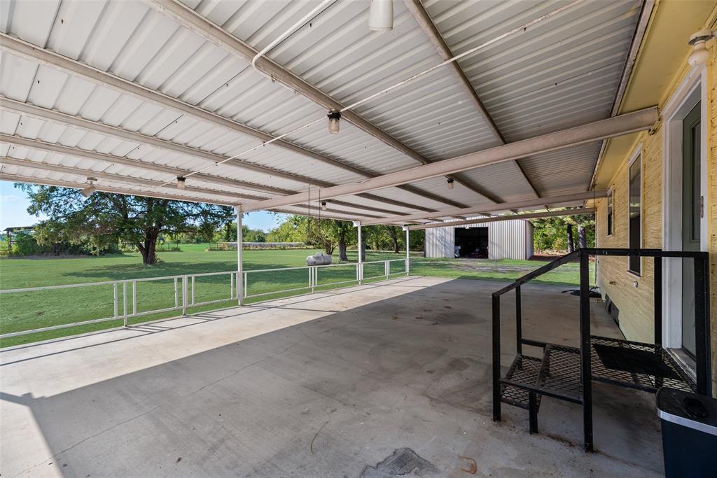 17450 Fm 2613, Kemp, TX 75143