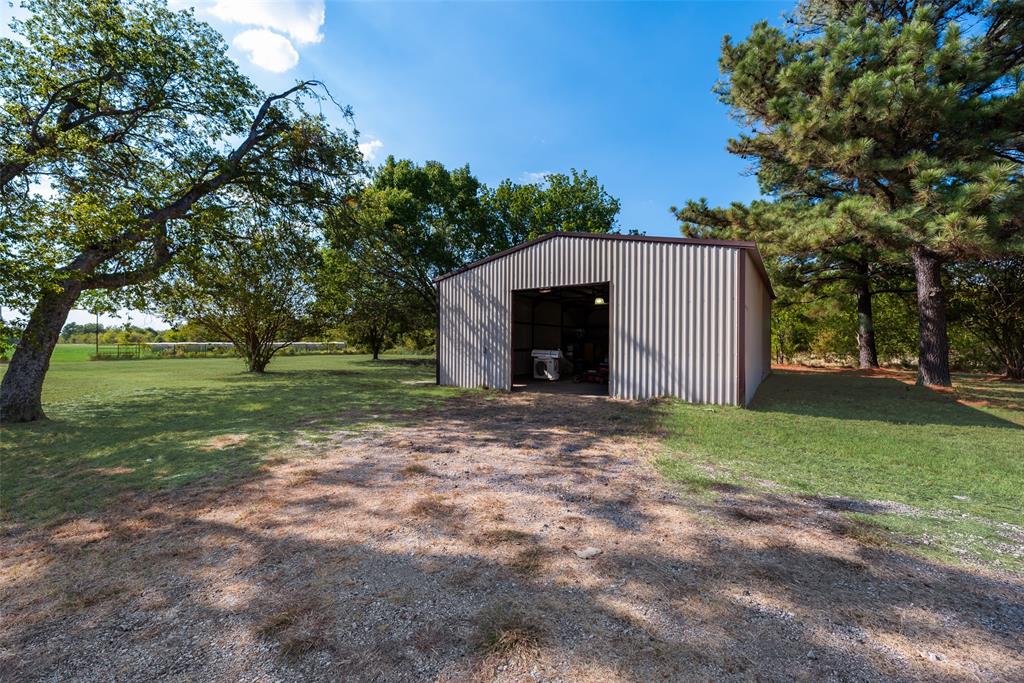 17450 Fm 2613, Kemp, TX 75143