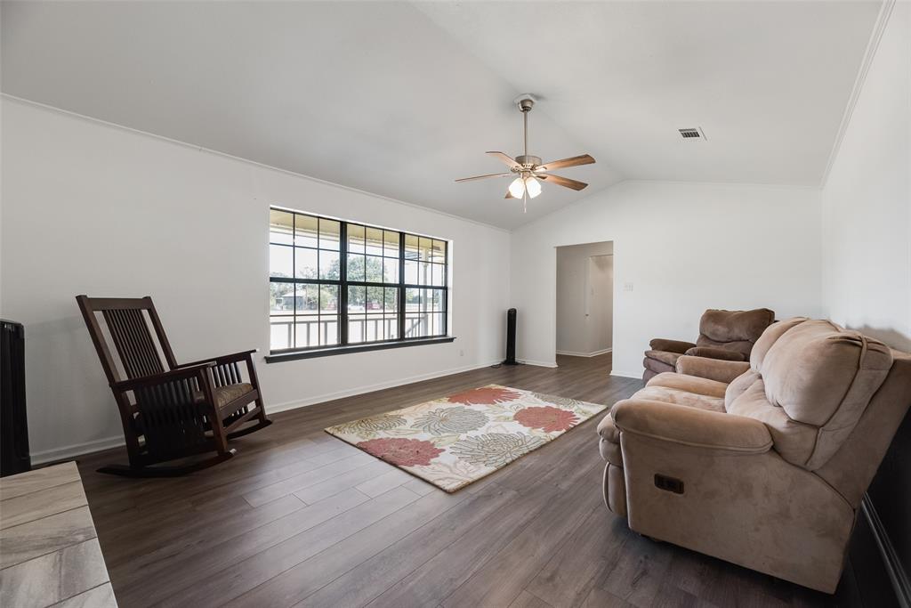17450 Fm 2613, Kemp, TX 75143