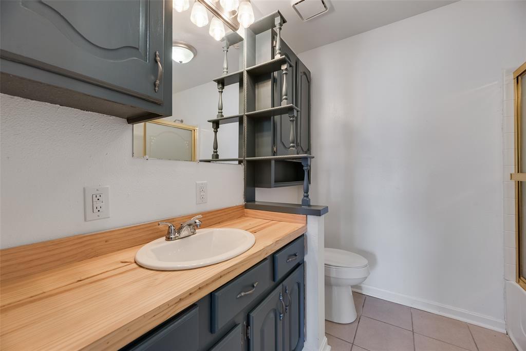 17450 Fm 2613, Kemp, TX 75143