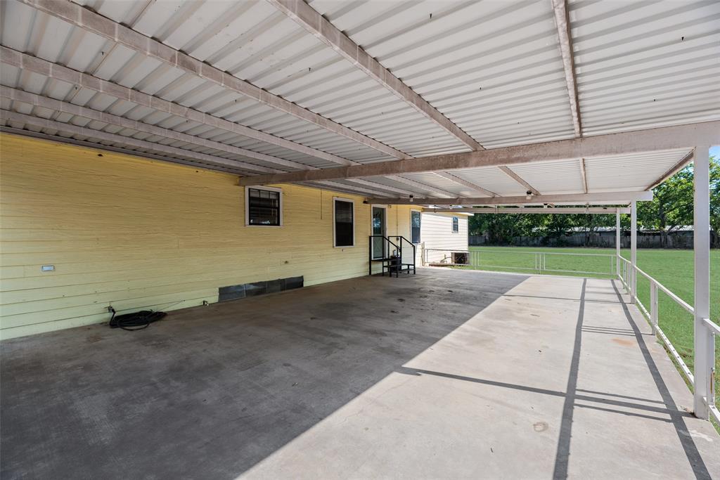 17450 Fm 2613, Kemp, TX 75143