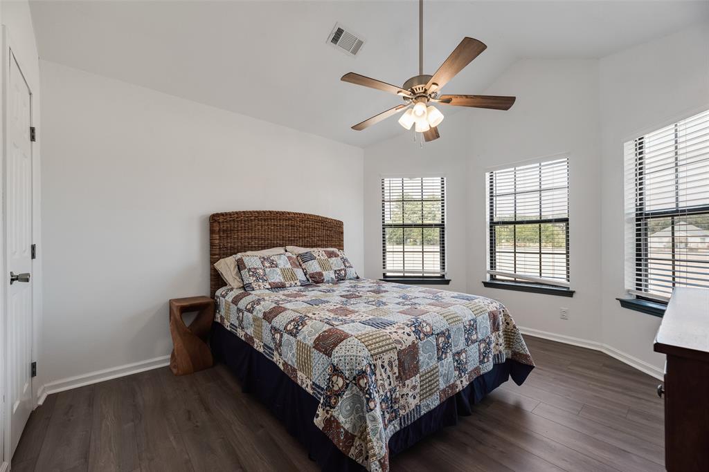 17450 Fm 2613, Kemp, TX 75143