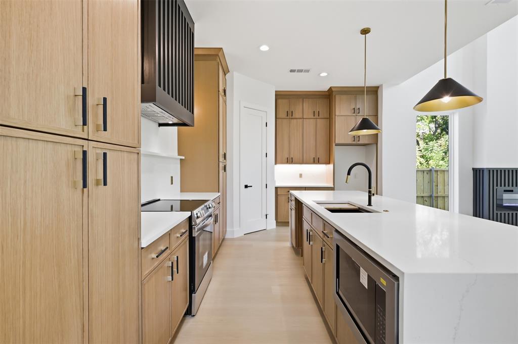 1414 Doyle Avenue, Dallas, TX 75203 1414 Doyle Avenue, Dallas, TX 75203