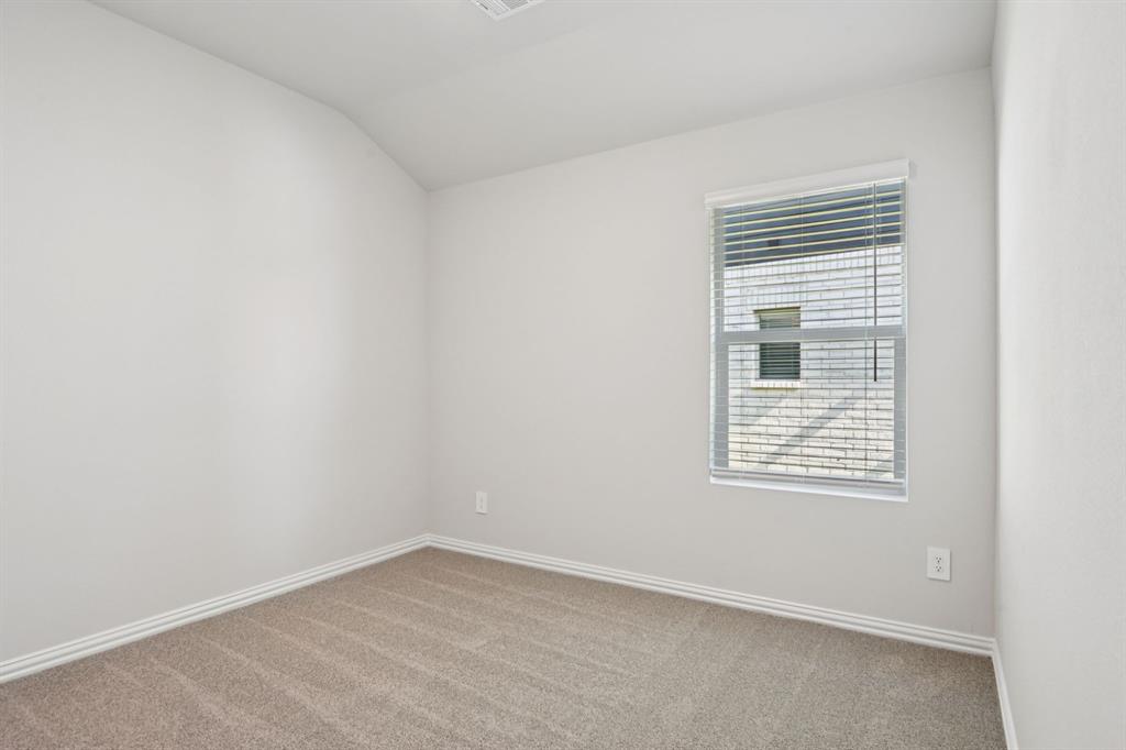 Photo is not of the actual home, but is an inspirational photo of builder’s model home and may depict options, furnishings, and/or decorator features that are not included.