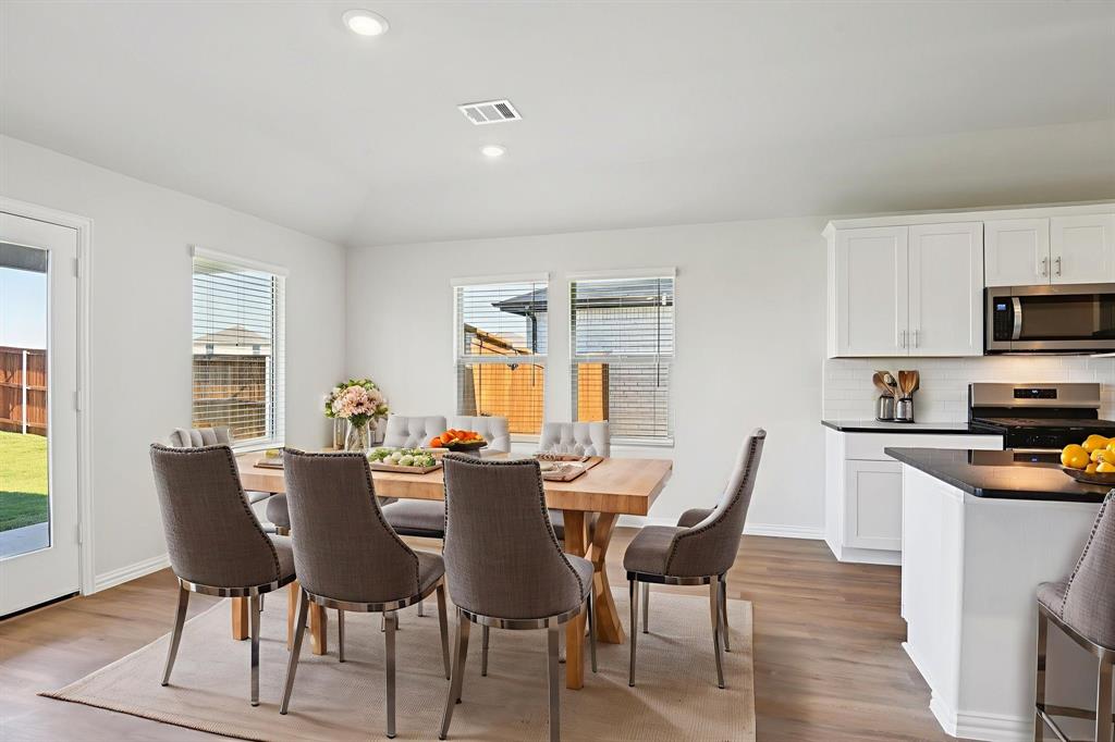 Photo is not of the actual home, but is an inspirational photo of builder’s model home and may depict options, furnishings, and/or decorator features that are not included.