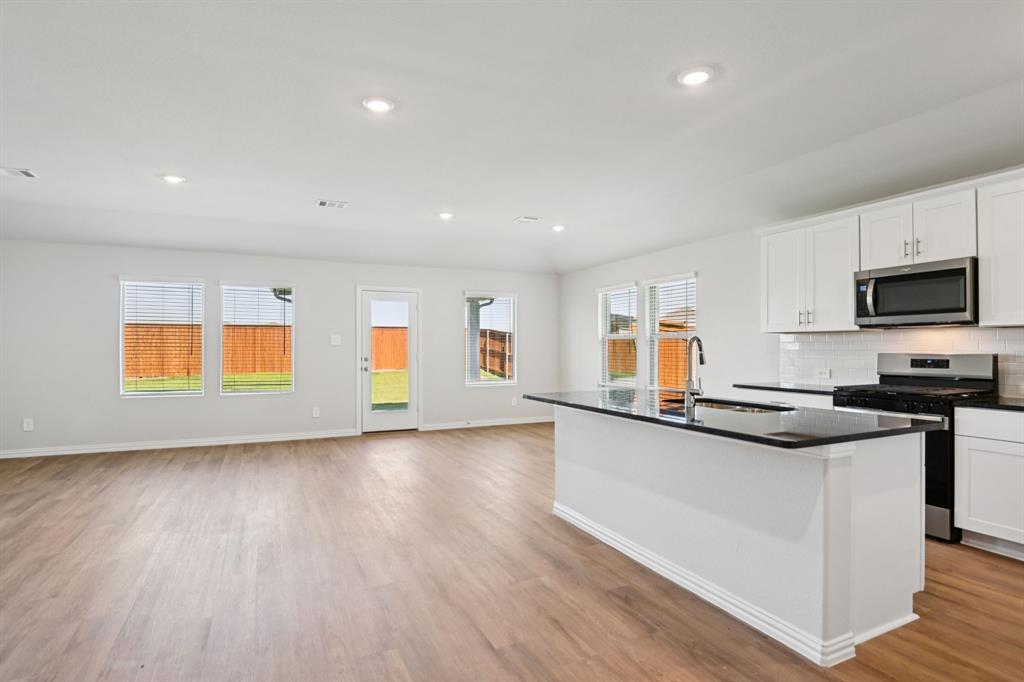 Photo is not of the actual home, but is an inspirational photo of builder’s model home and may depict options, furnishings, and/or decorator features that are not included.