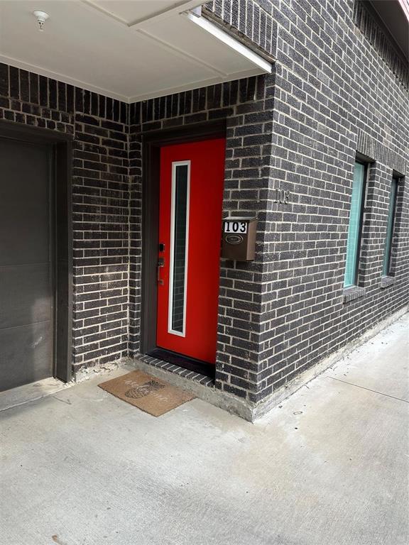 708 W 9th Street, #103, Dallas, TX 75208