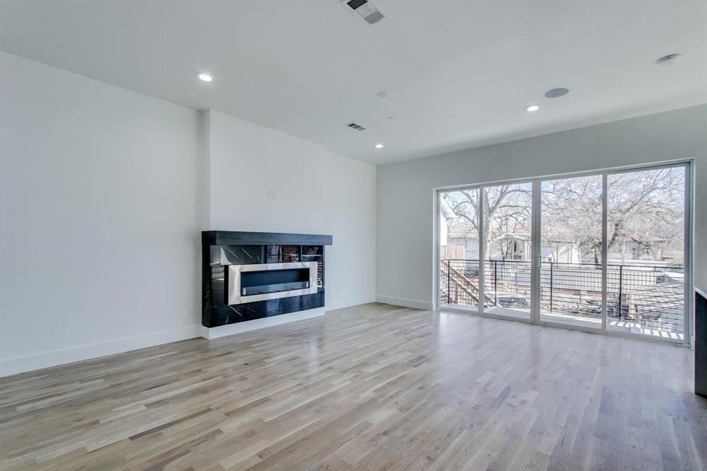 708 W 9th Street, #103, Dallas, TX 75208