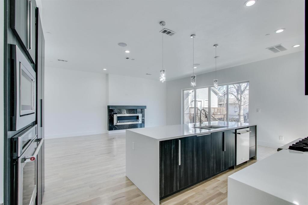 708 W 9th Street, #103, Dallas, TX 75208