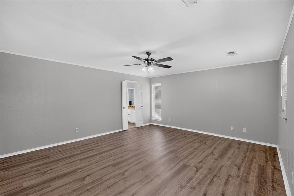 1380 Green Hills Court, Duncanville, TX 75137