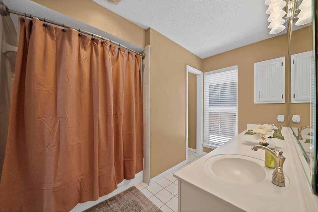 1818 Sara Lane, Richardson, TX 75081