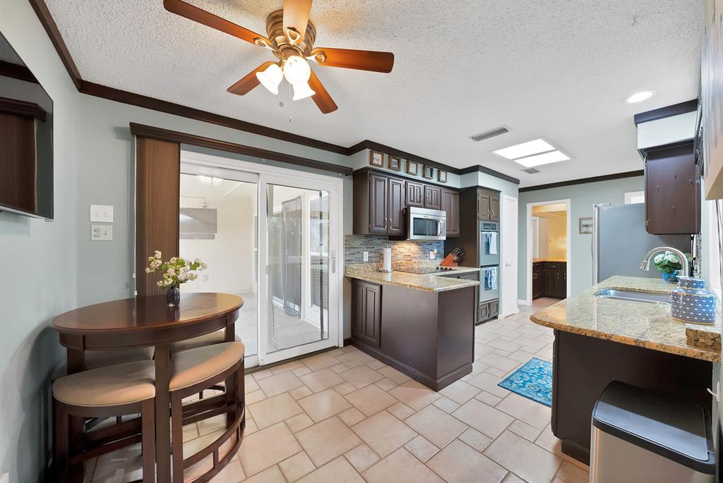 1818 Sara Lane, Richardson, TX 75081