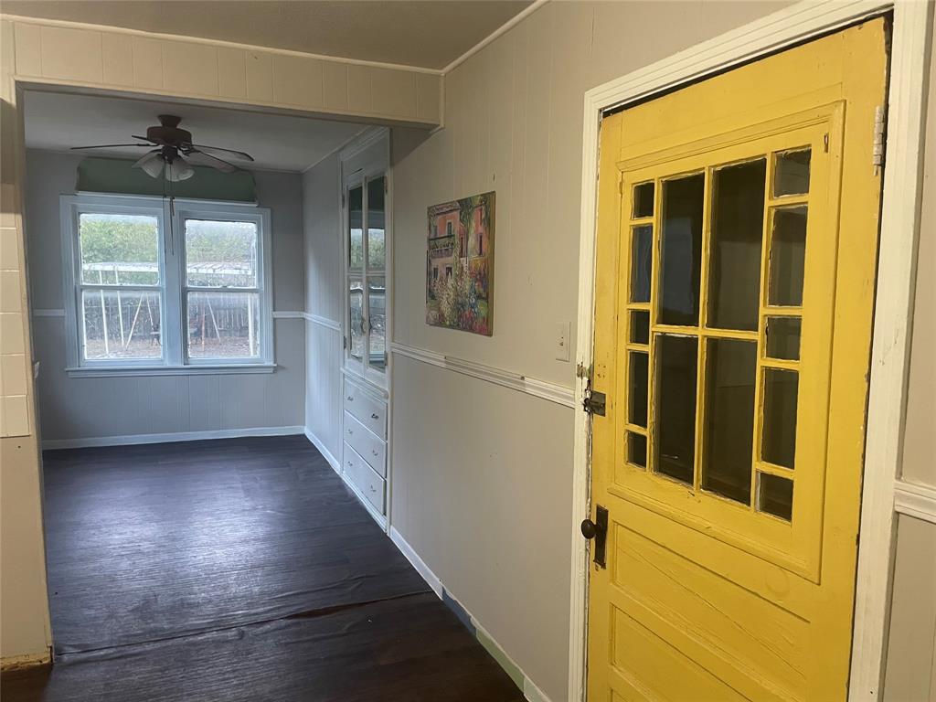 Dining room with Built-in cabinet Dining room with Built-in cabinet