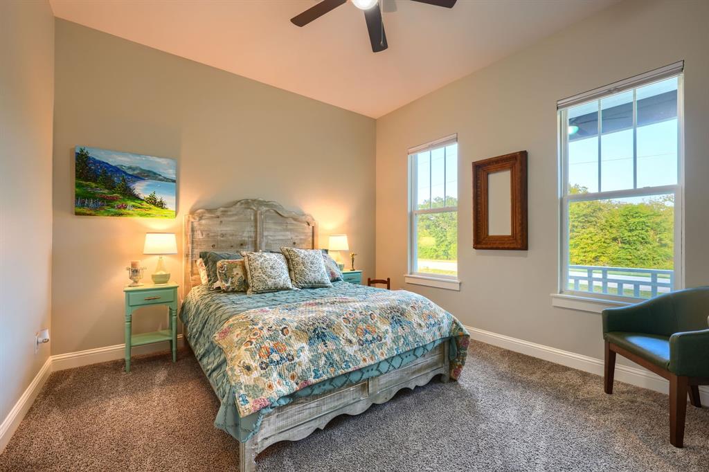 1318 Oak Trail, Quinlan, TX 75474
