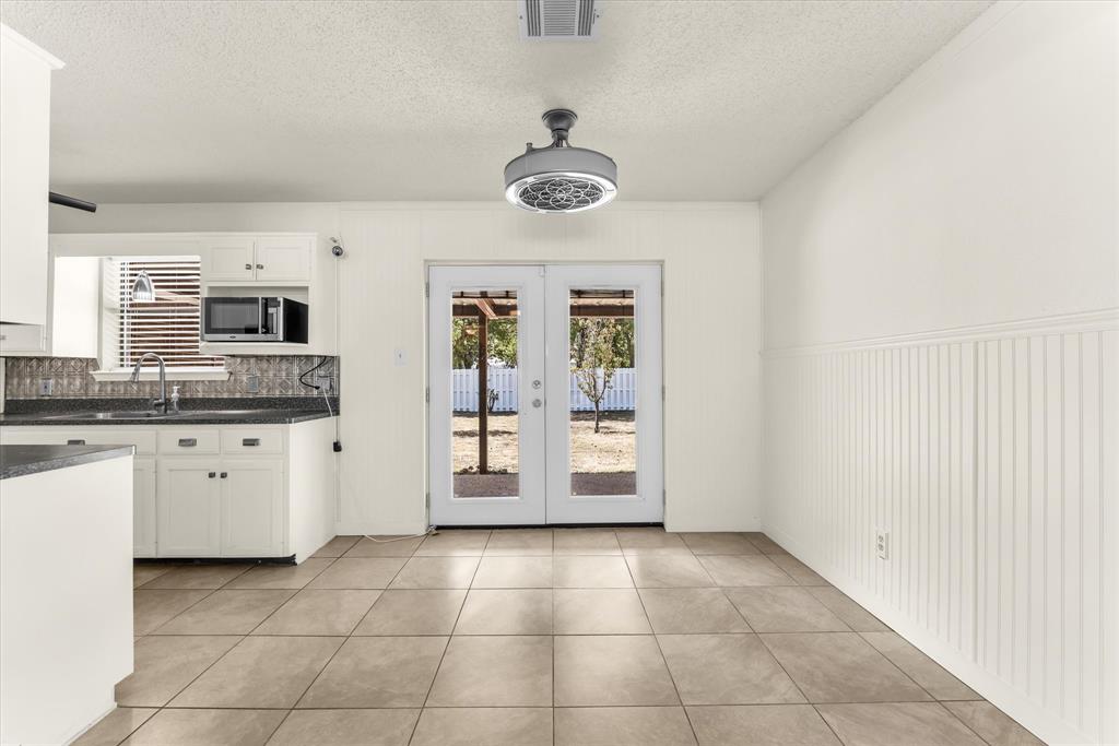 4626 Lexington Street, Bellmead, TX 76705