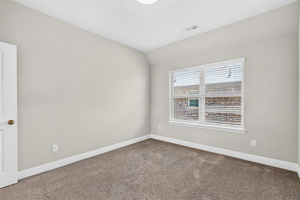2nd bedroom upstair
