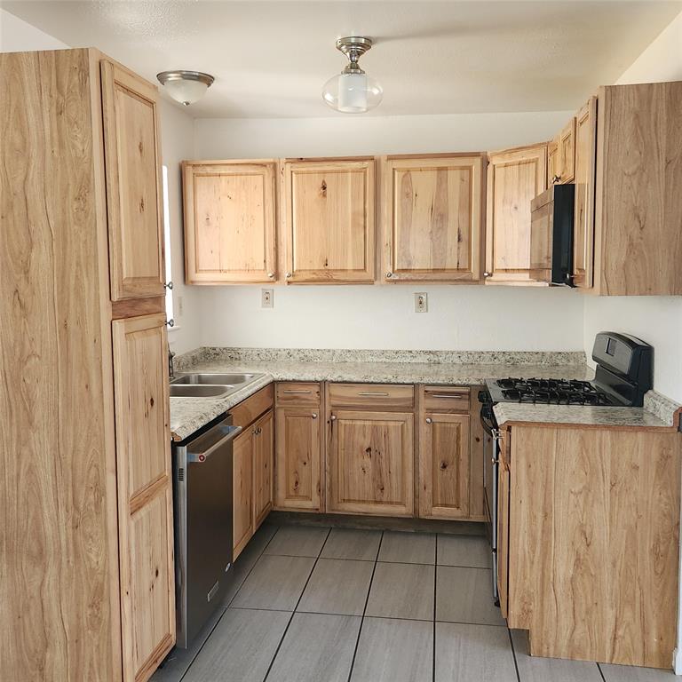 6028 Billingsley Street, Sachse, TX 75048
