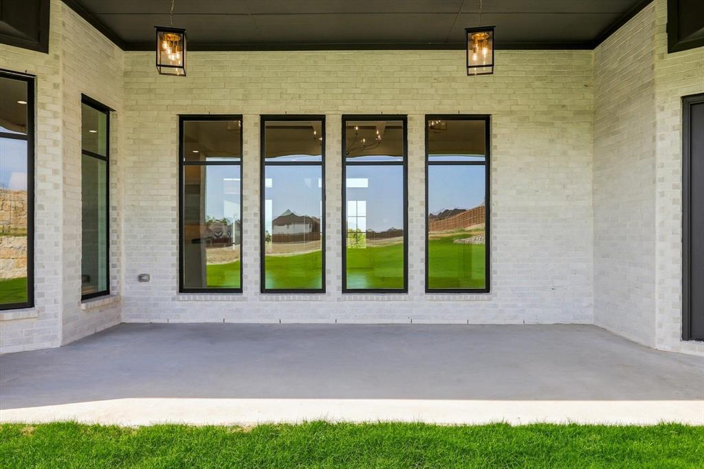 2140 Gage Road, Lavon, TX 75166