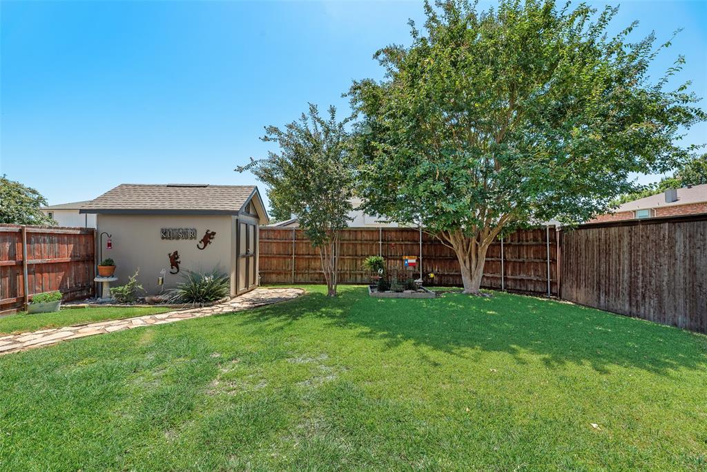 818 Foxwood Lane, Wylie, TX 75098