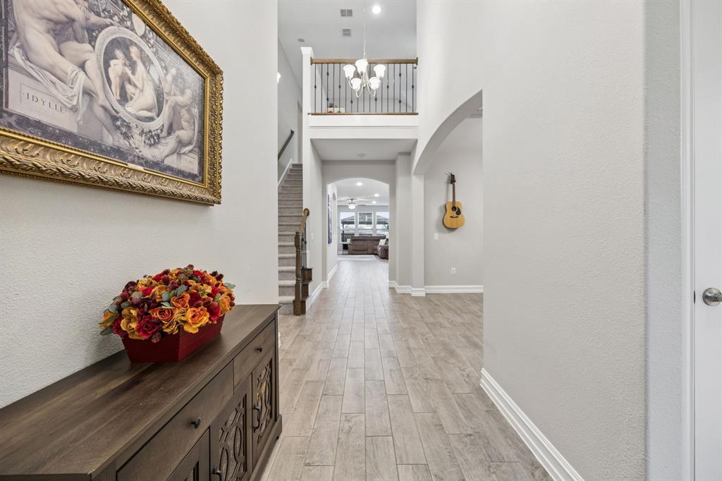 Two Story entry gives such an open and airy feel!