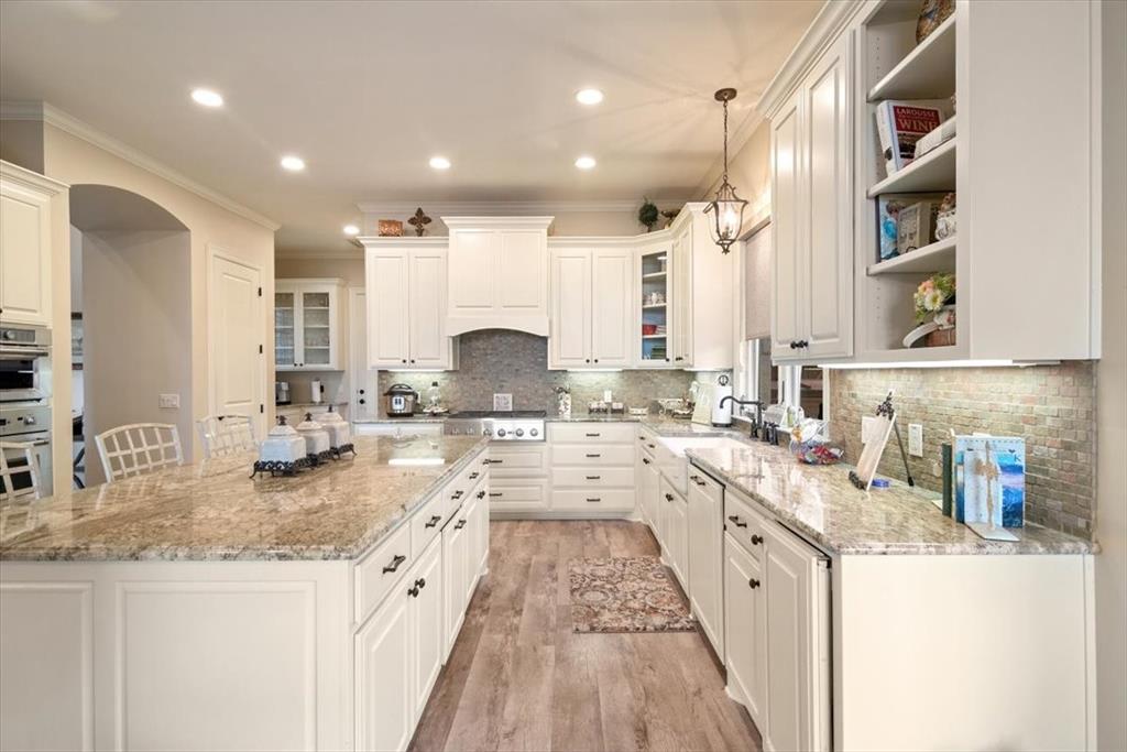 1608 Ridgewood Drive, Waco, TX 76710