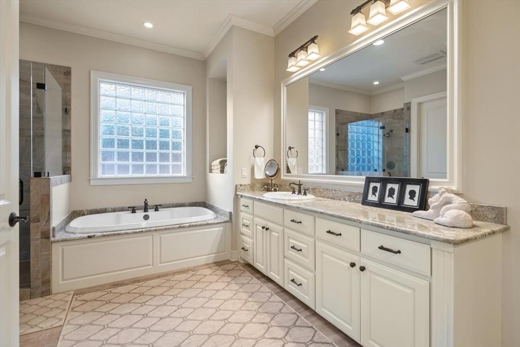 1608 Ridgewood Drive, Waco, TX 76710