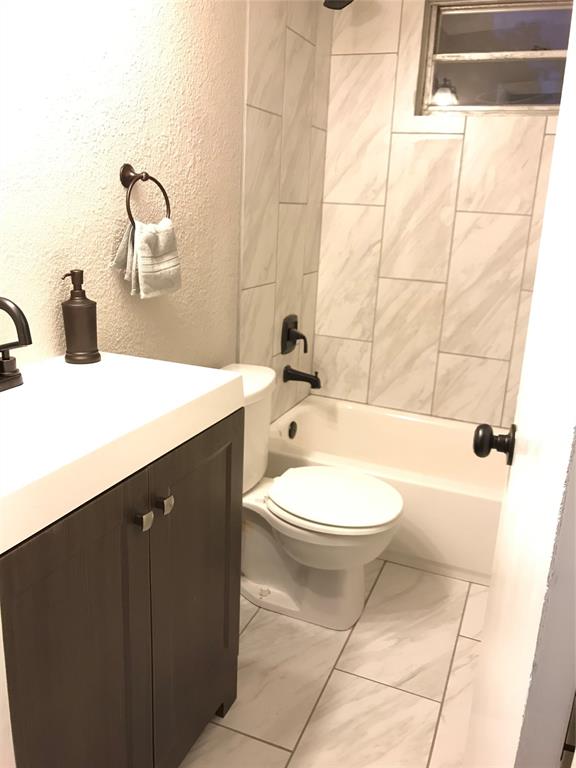 1502 Dale Place, Irving, TX 75061