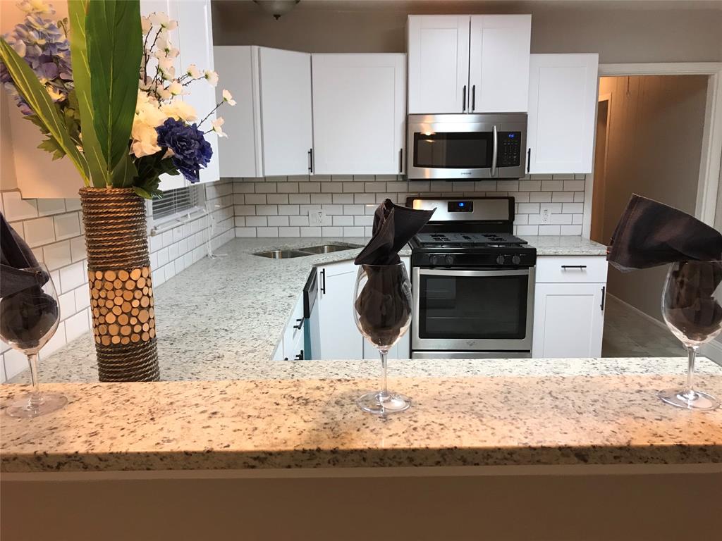 1502 Dale Place, Irving, TX 75061 1502 Dale Place, Irving, TX 75061