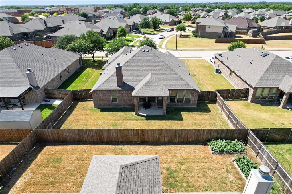 1107 Fairhaven Drive, Glenn Heights, TX 75154