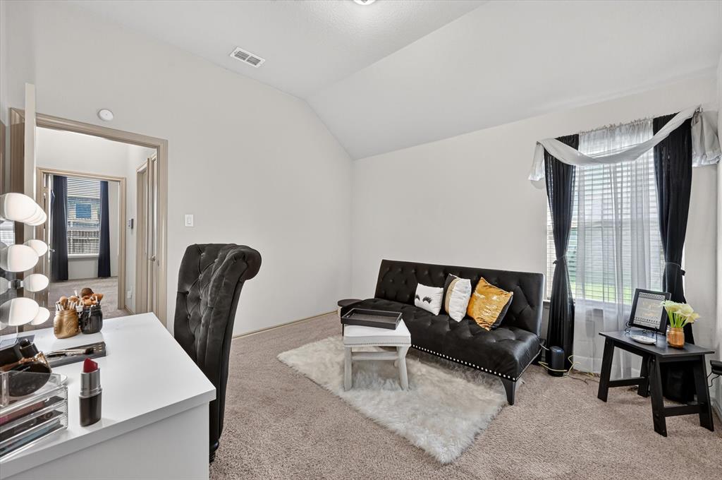1107 Fairhaven Drive, Glenn Heights, TX 75154