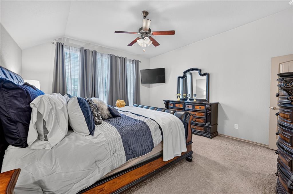 1107 Fairhaven Drive, Glenn Heights, TX 75154