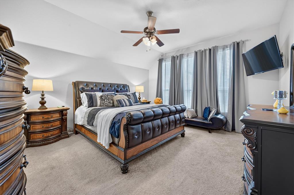1107 Fairhaven Drive, Glenn Heights, TX 75154