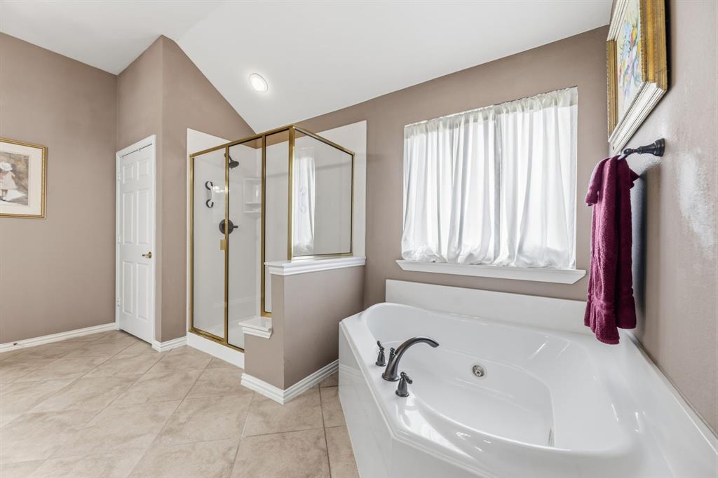 919 Quarry Oaks Drive, Fairview, TX 75069