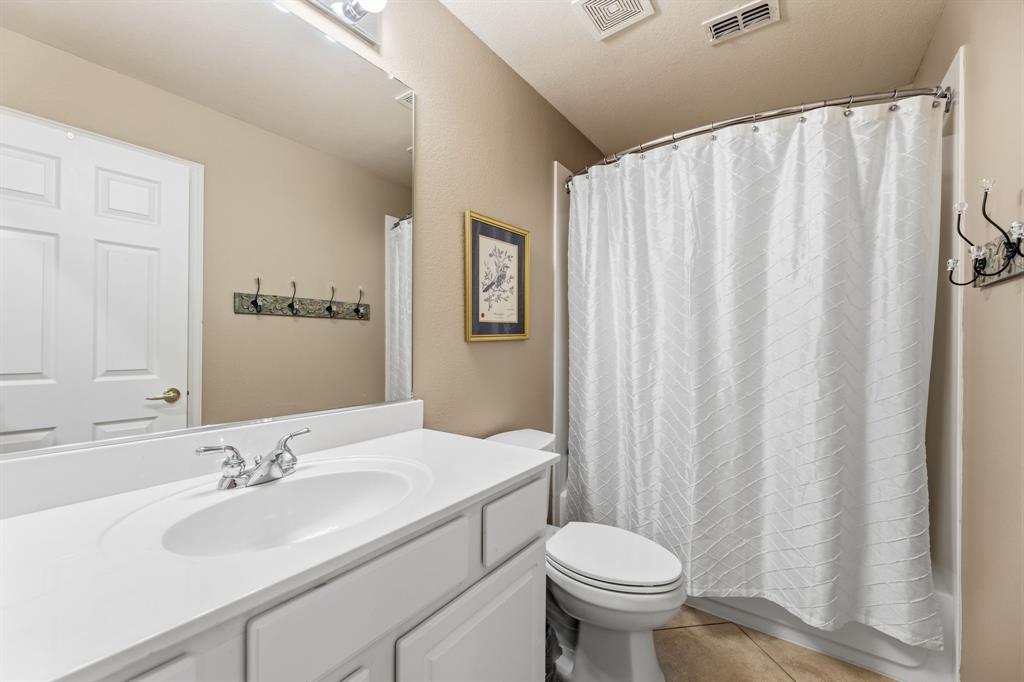 919 Quarry Oaks Drive, Fairview, TX 75069