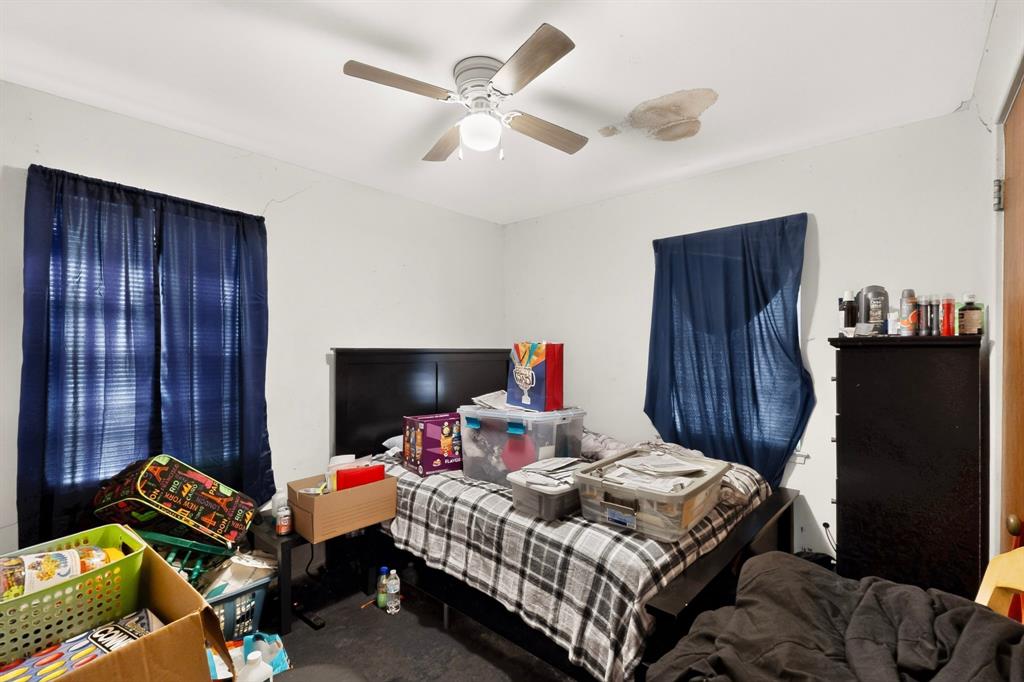 2225 Mayfair Street, Ennis, TX 75119