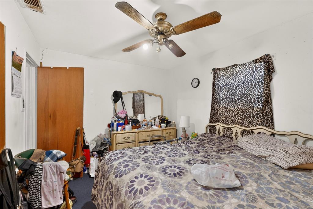 2225 Mayfair Street, Ennis, TX 75119